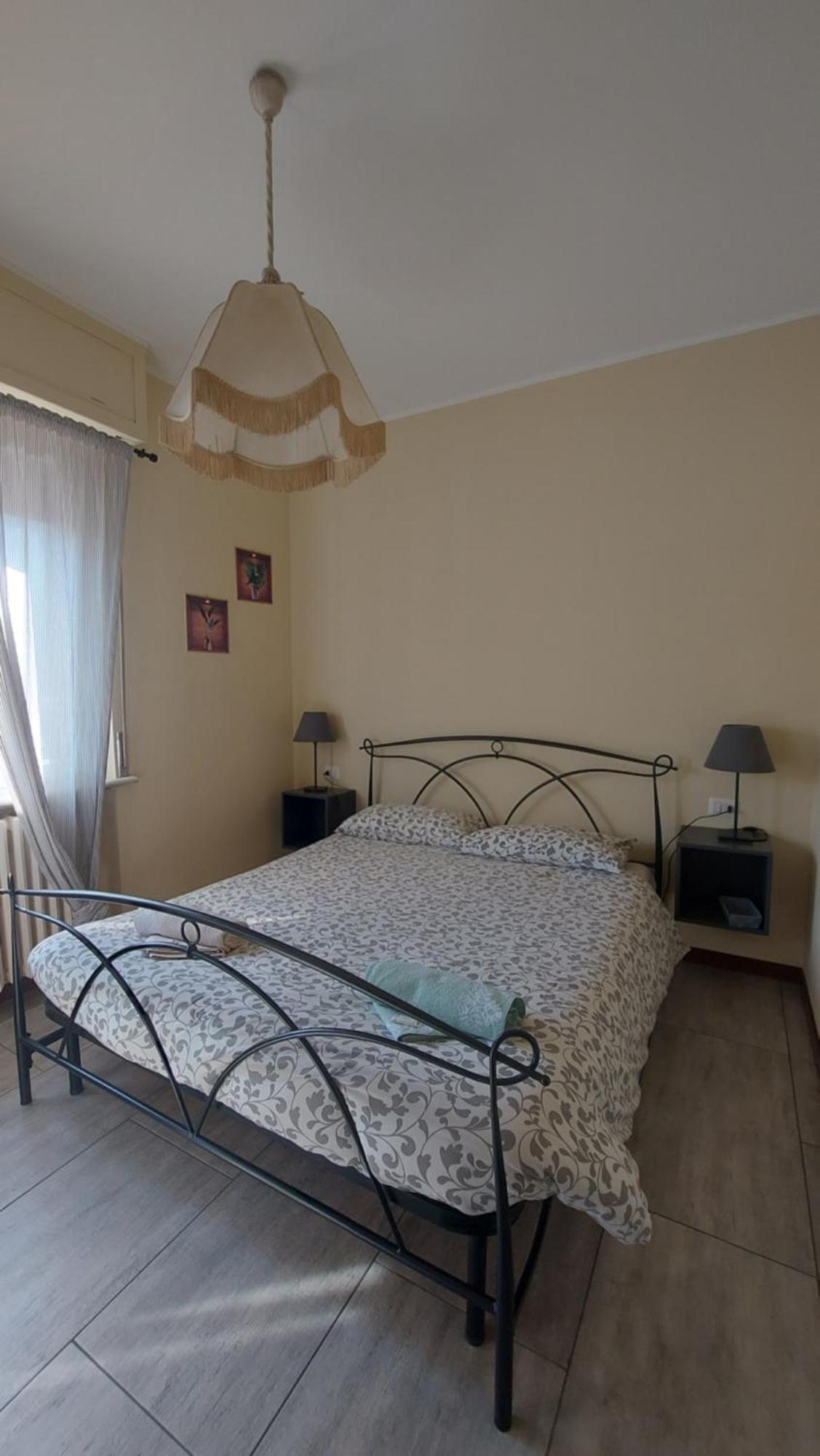 Locanda La Tana Del Luppolo Valmadrera Kültér fotó